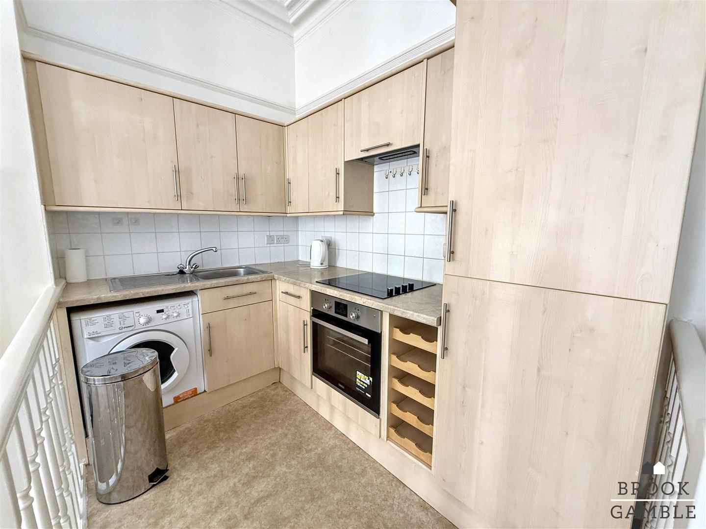 2 Bedroom Apartment. Lascelles Mansions 8-10 in Eastbourne, 3